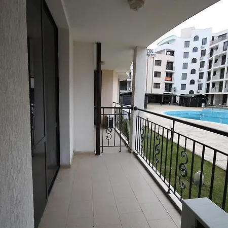 Arendoo In Avalon Апартамент *